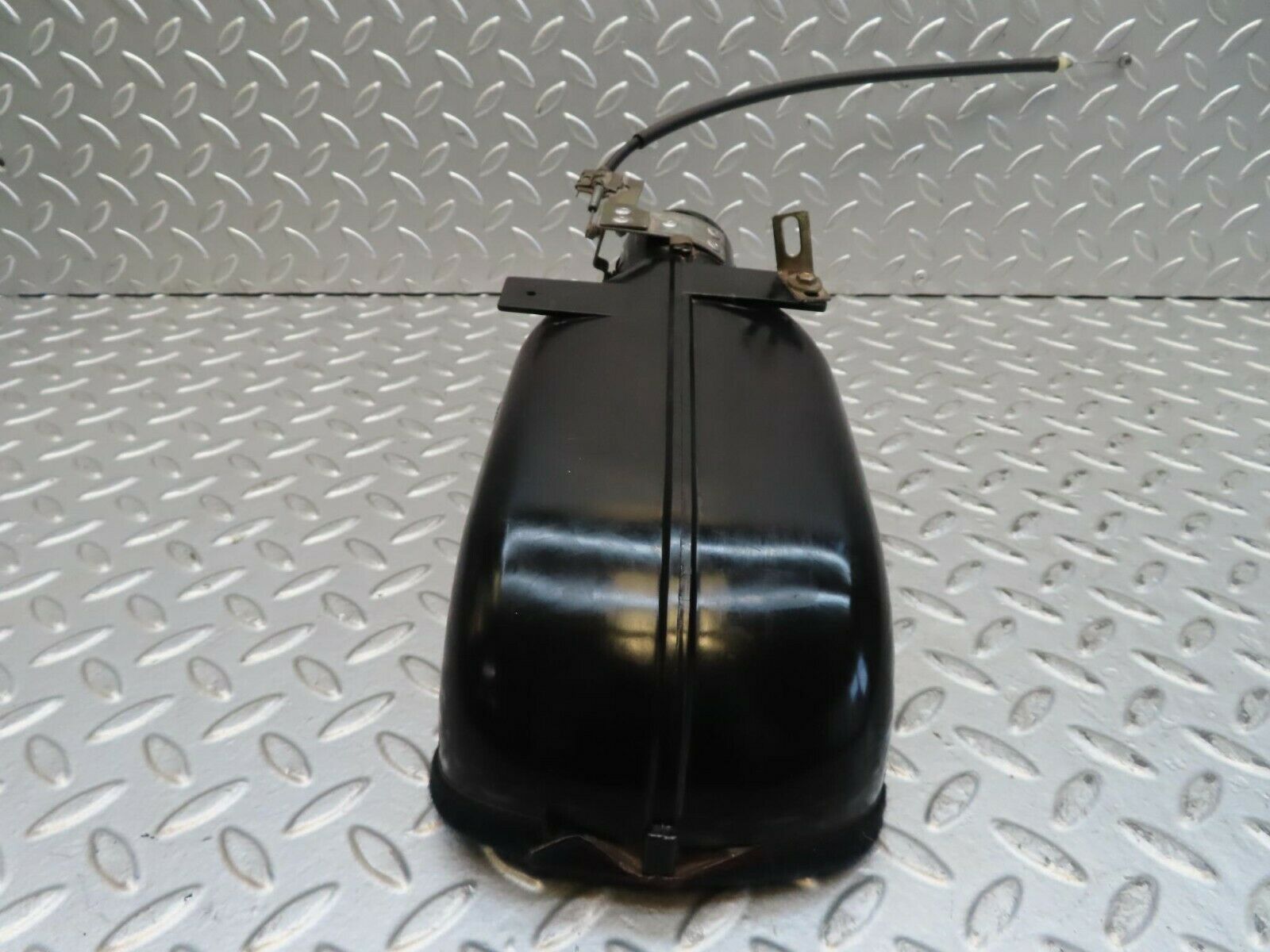 15527 Mercedes-Benz R107 450SL Heater Air Duct