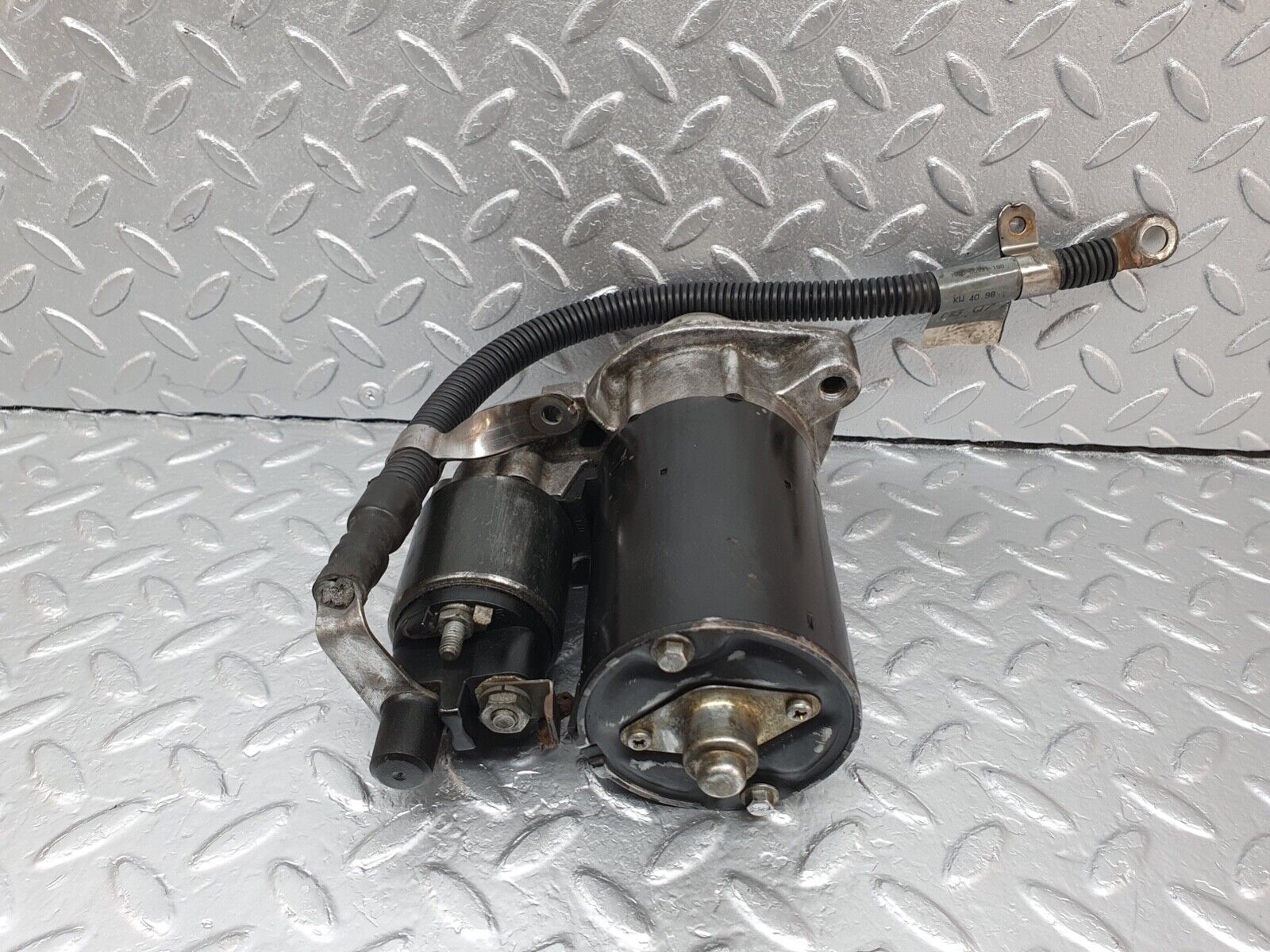 42009 Mercedes-Benz W202 C200 Starter Motor Bosch 1005821738 2105400530