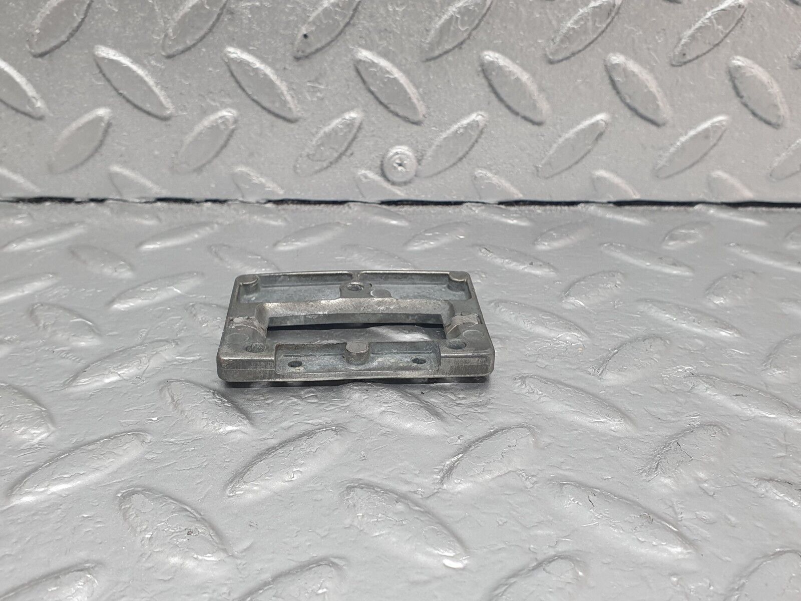 43416 Mercedes-Benz C126 380SEC Coupe Rear View Mirror Bracket