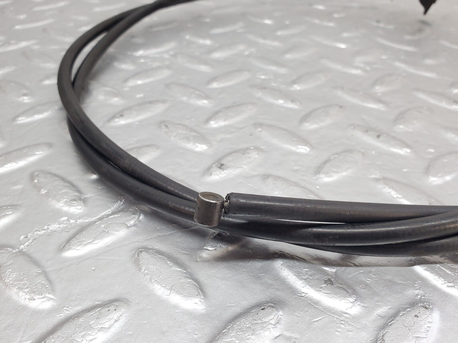 44421 Mercedes-Benz W123 280E Bonnet Release Cable 1239970681