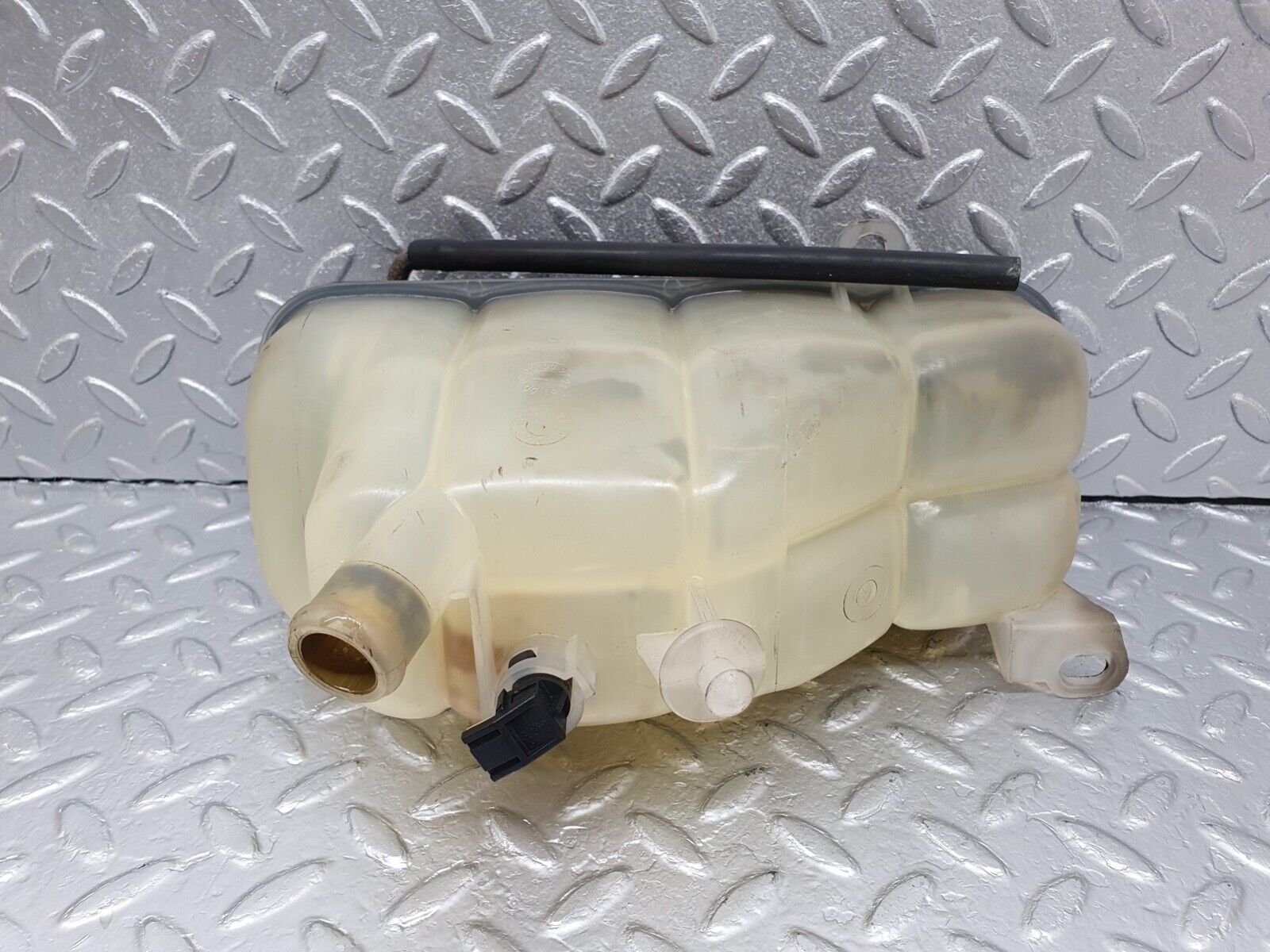 42010 Mercedes-Benz W202 C200 Coolant Reservoir Tank 2025000249 1245000406