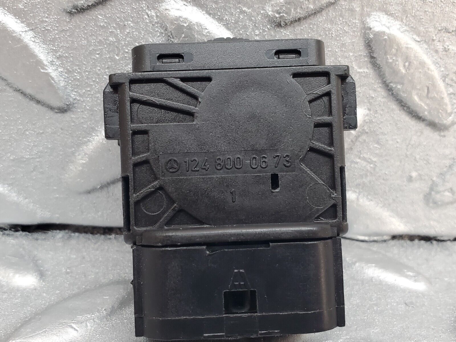 44663 Mercedes-Benz W124 220E Headlight Level Switch 1248000673