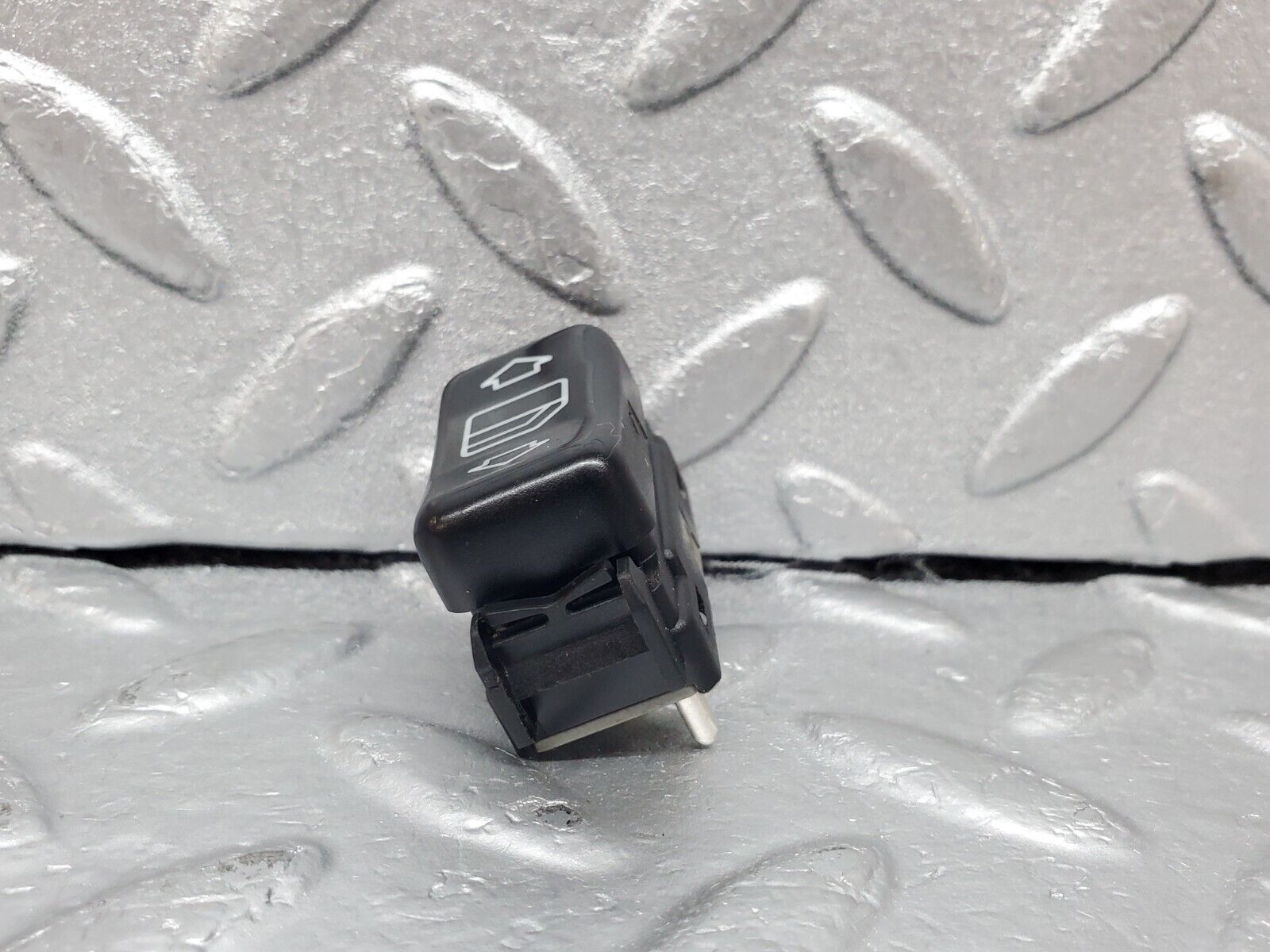 44972 Mercedes-Benz R129 300SL Coupe Right Door Window Switch 1298201410