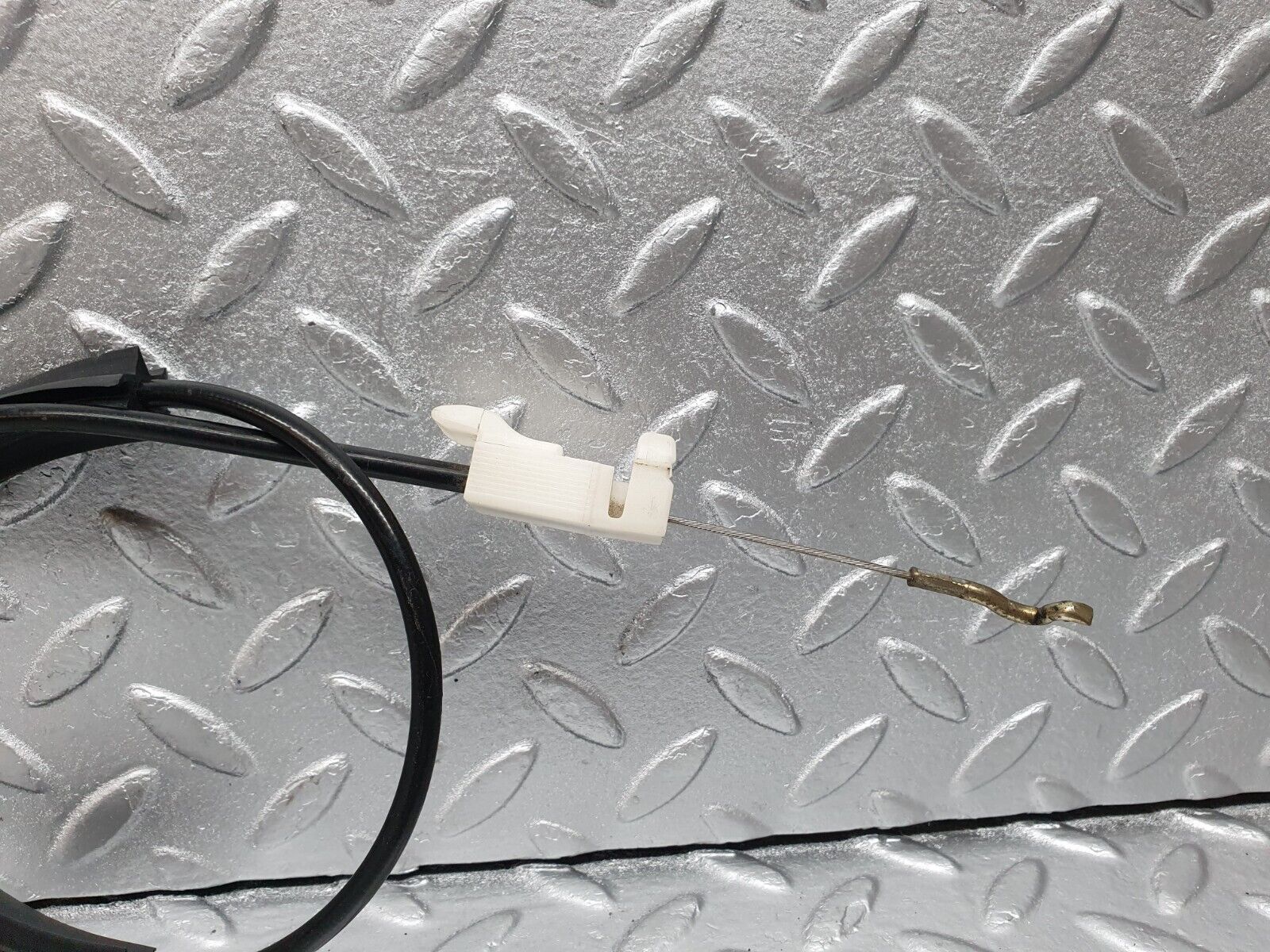 42365 Mercedes-Benz R129 320SL Coupe Door Lock Cable