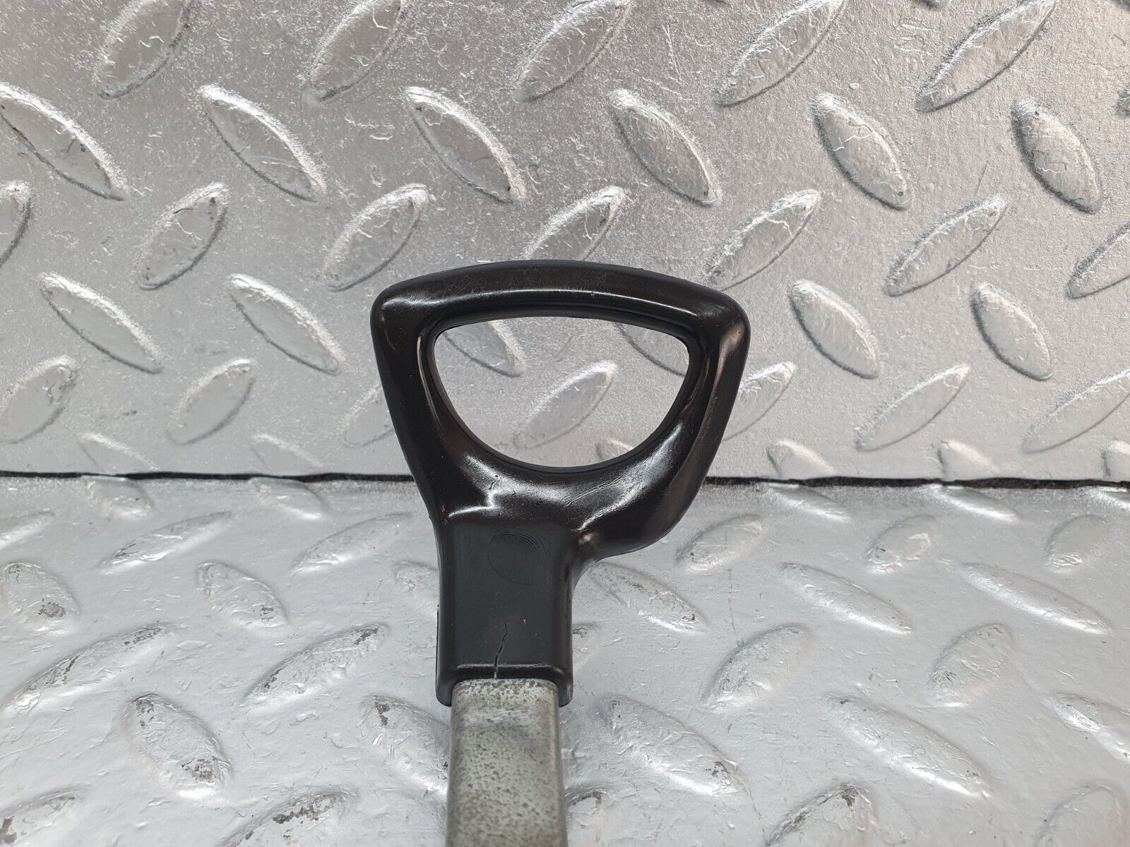 44041 Mercedes-Benz C123 230CE Coupe Front Right Seat Sliding Adjust Handle