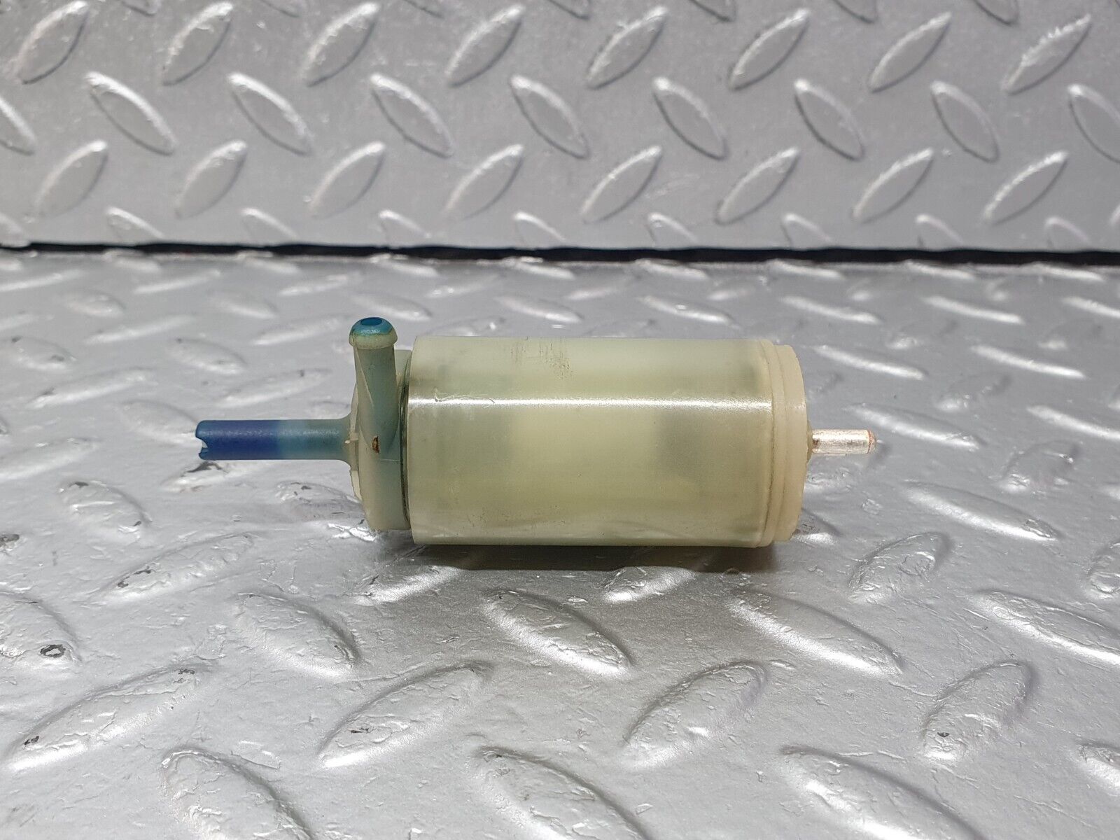 42508 Mercedes-Benz R129 320SL Coupe Windscreen Washer Pump