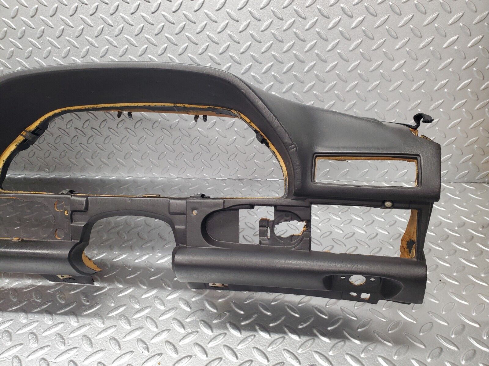 46020 Mercedes-Benz W126 420SE Dashboard Black