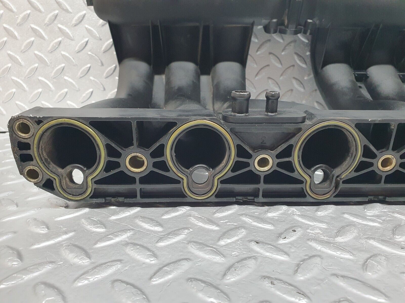 42293 Mercedes-Benz R129 320SL Coupe Air Intake Manifold 1041404401