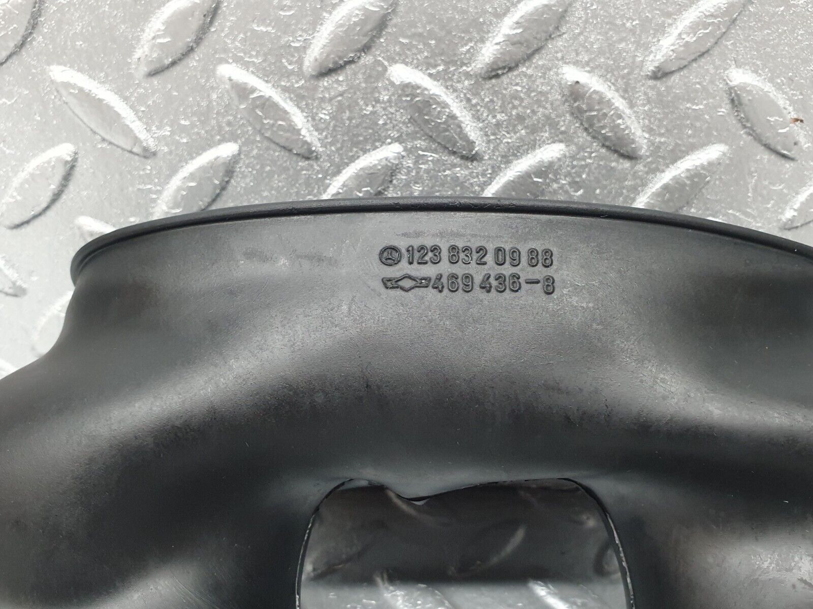 43913 Mercedes-Benz C123 230CE Coupe Air Duct Rubber Hose 1238320988
