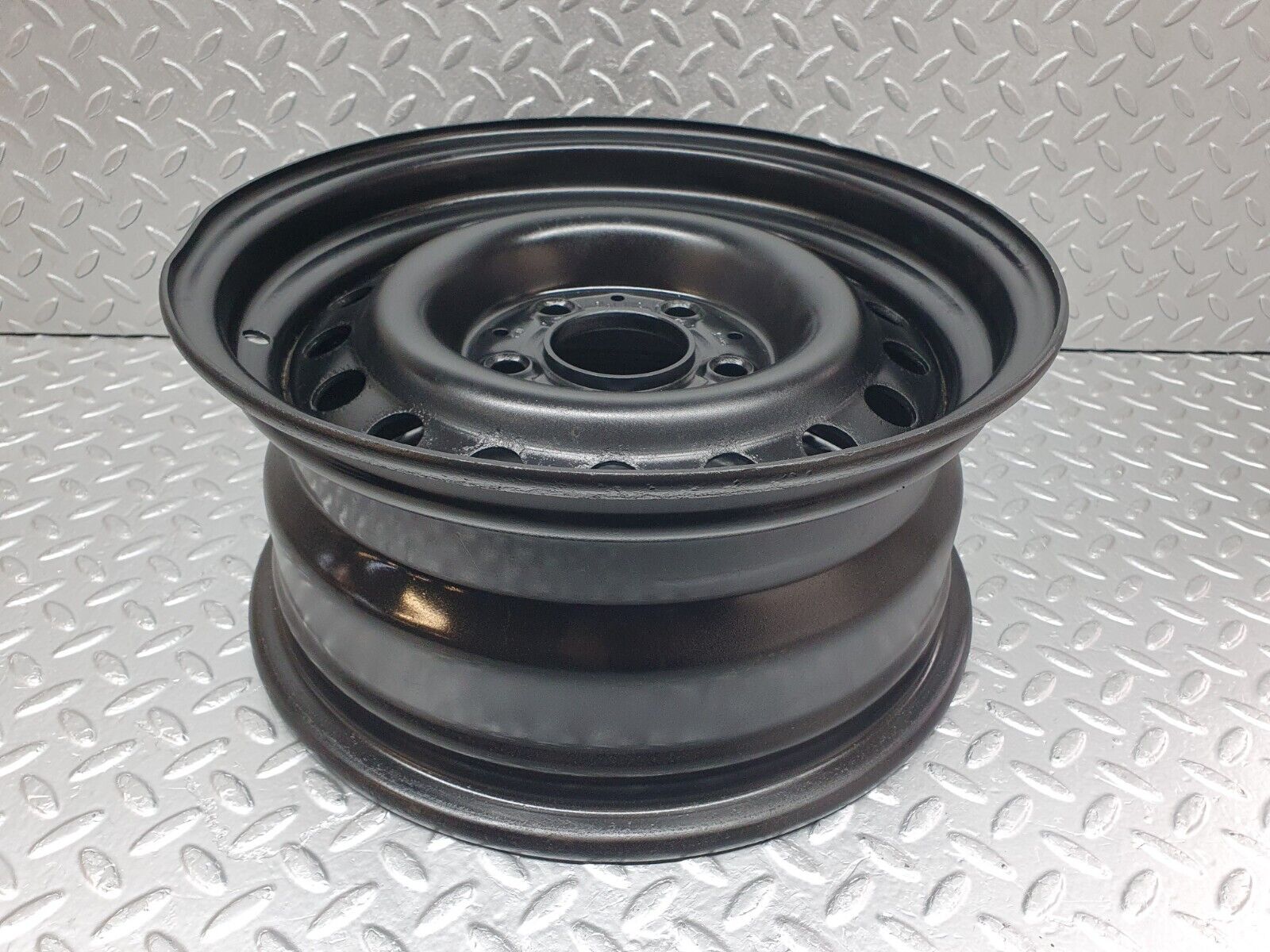 44243 Mercedes-Benz W123 280E Steel Wheel 6.5Jx14H2 1264000702