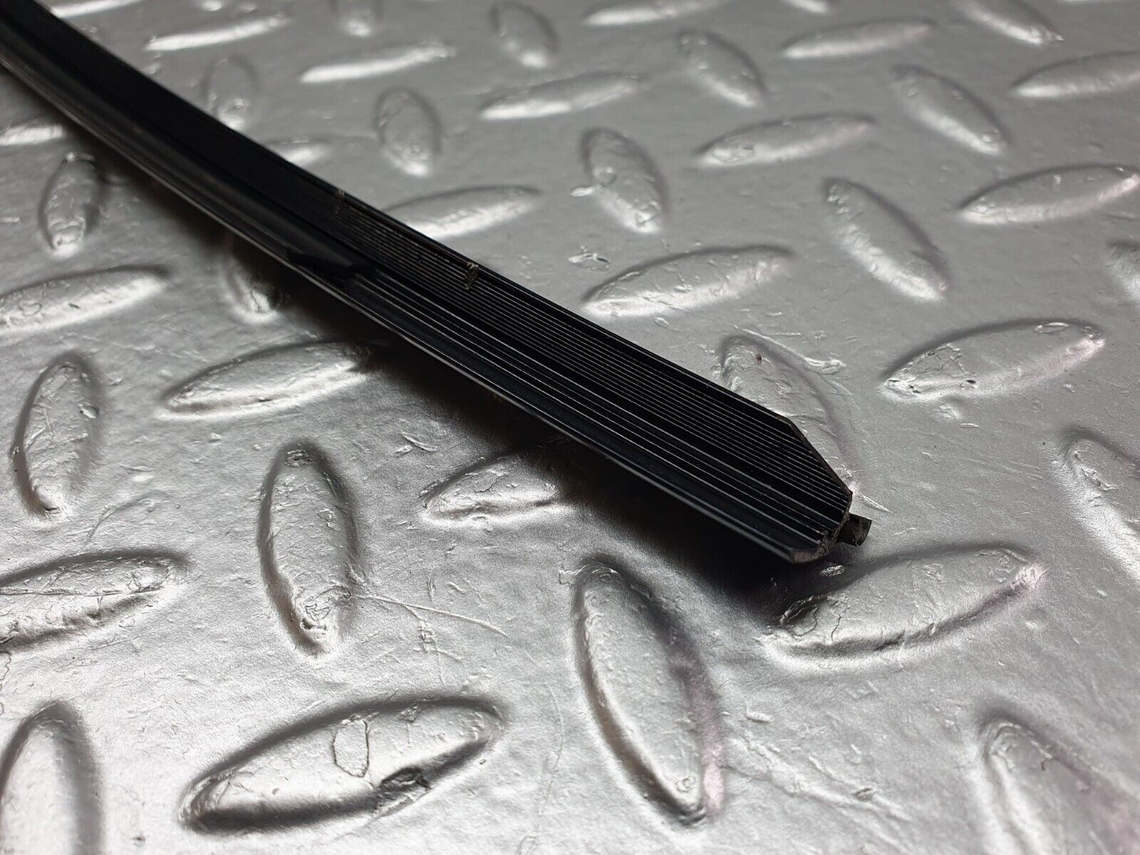 42109 Mercedes-Benz W202 C200 Rear Windscreen Lower Trim