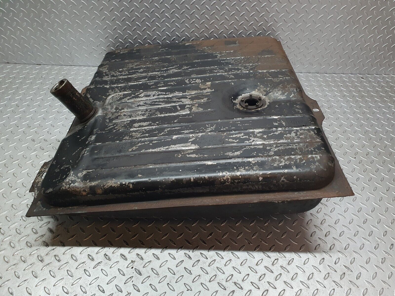 43480 Mercedes-Benz W108 280SE Fuel Tank