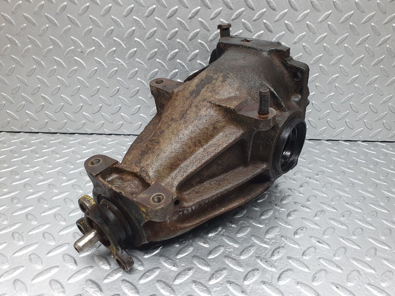 44206 Mercedes-Benz C123 230CE Coupe Rear Differential Ratio 3.58 1233510101