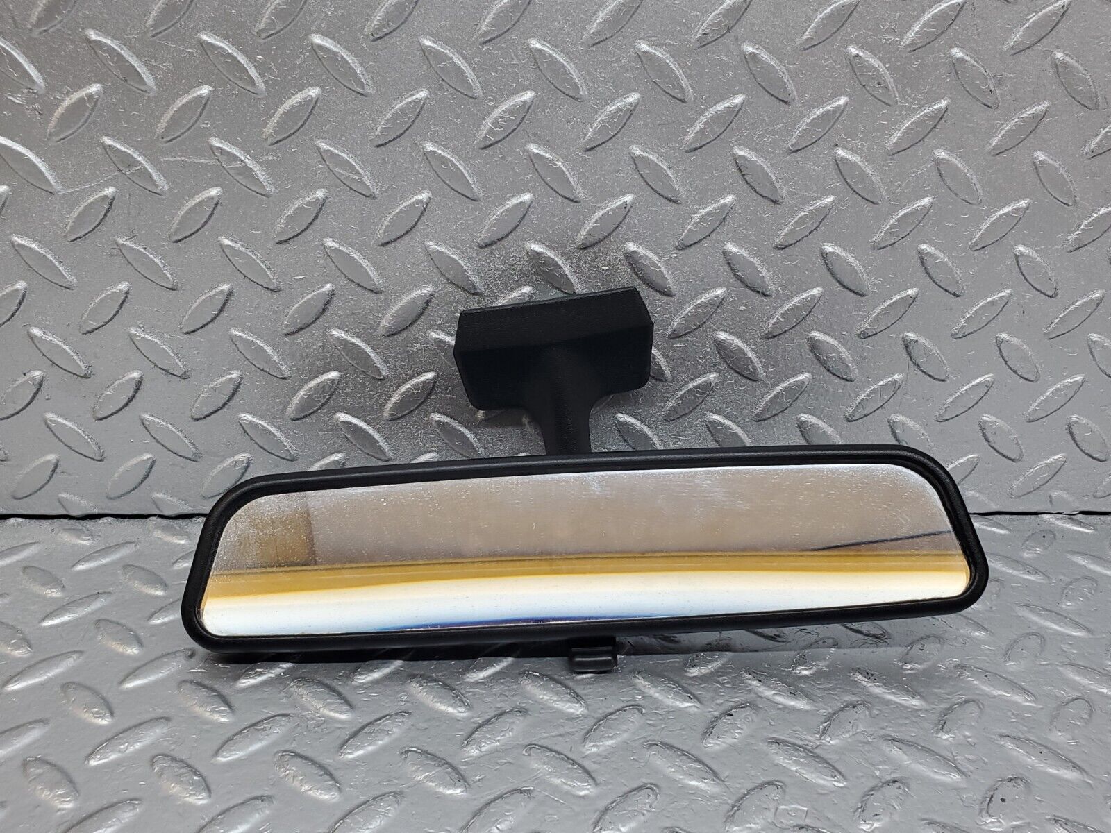 44708 Mercedes-Benz W124 220E Rear View Mirror 140157-4/1/8