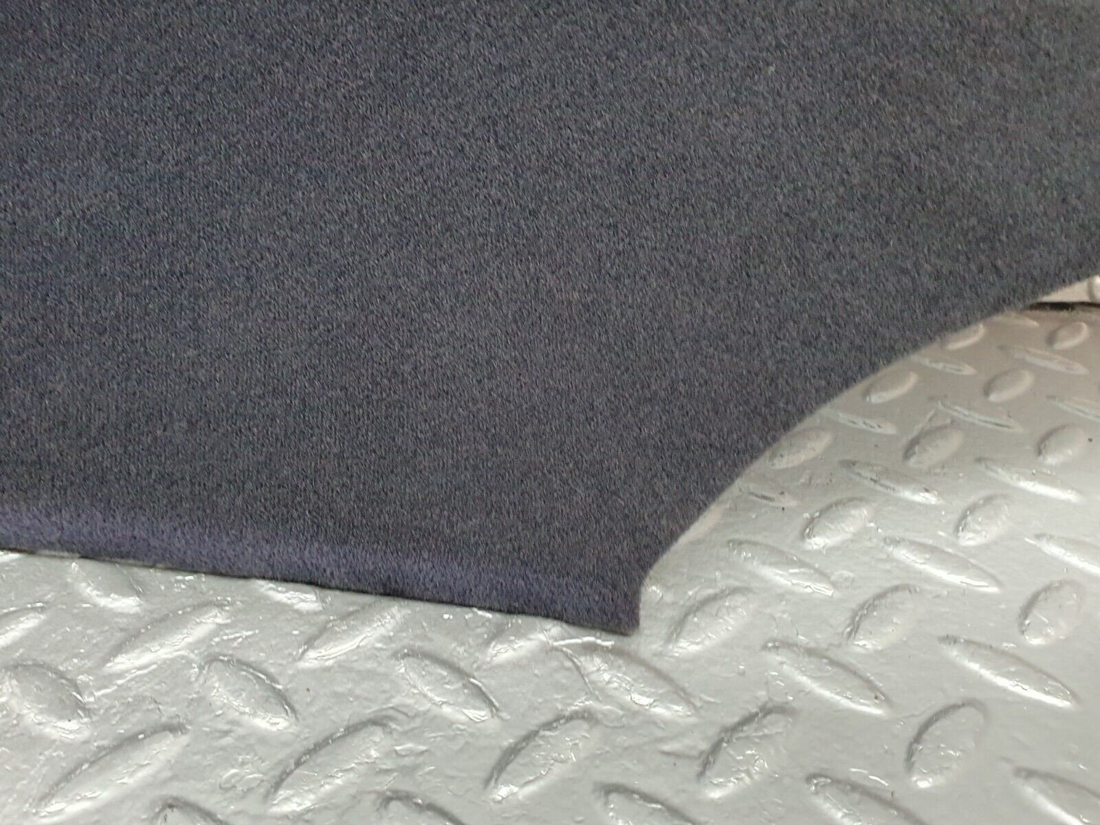 41757 Mercedes-Benz W202 C200 C Pillar Cover Panel Right Side Grey 2026950244