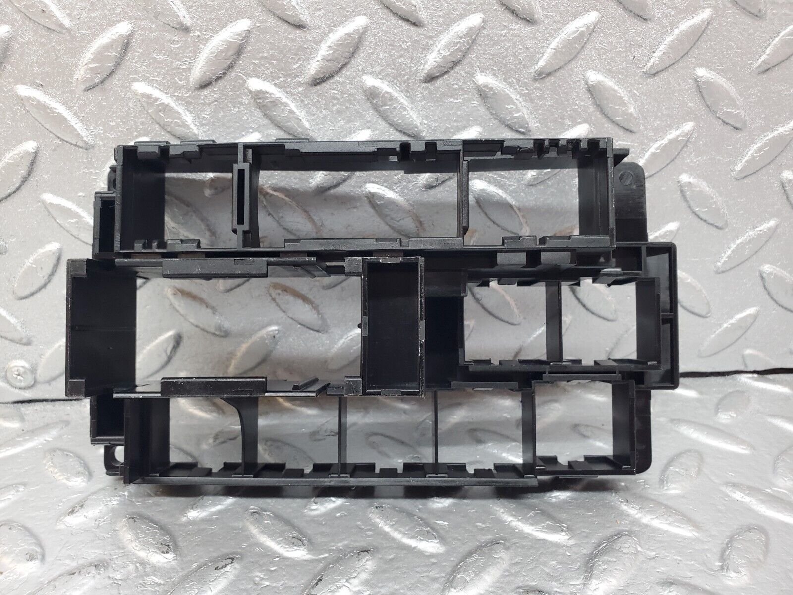 44916 Mercedes-Benz R129 300SL Coupe Relay Bracket 1295450140