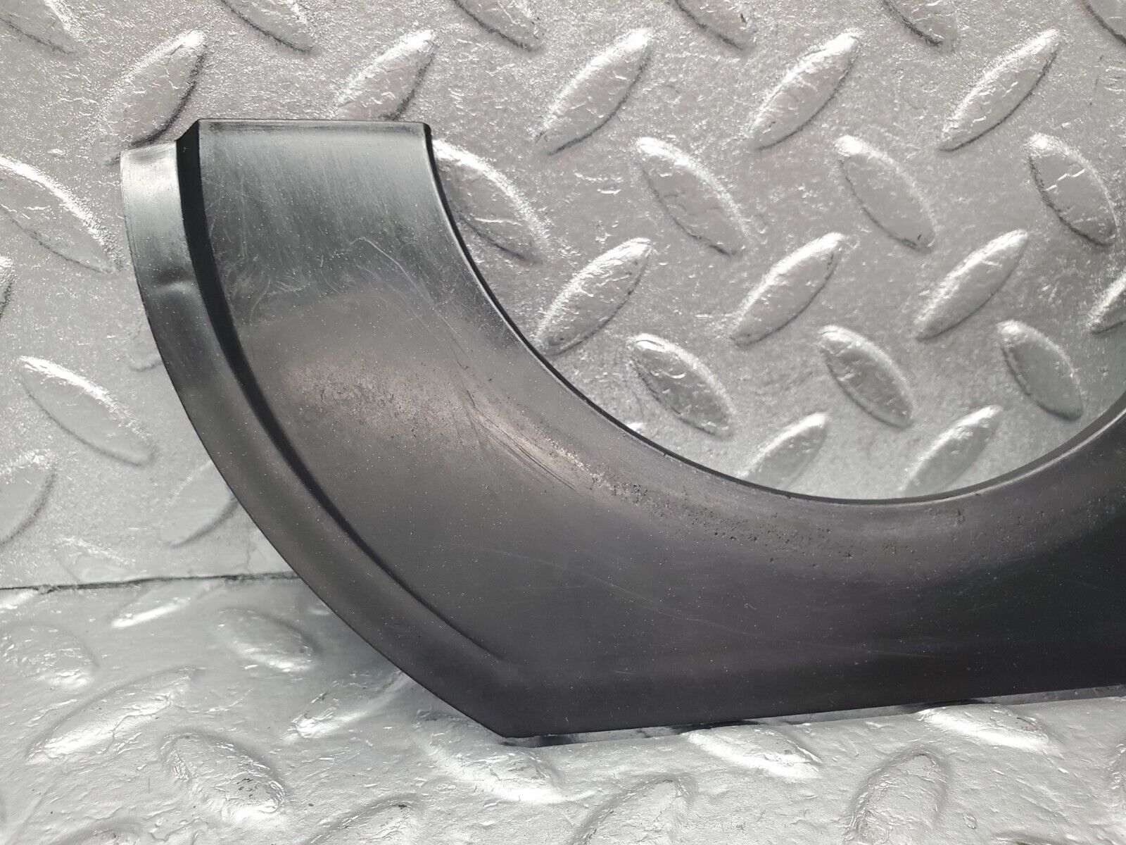 46899 Mercedes-Benz R129 320SL Coupe Windscreen Wiper Surround Trim