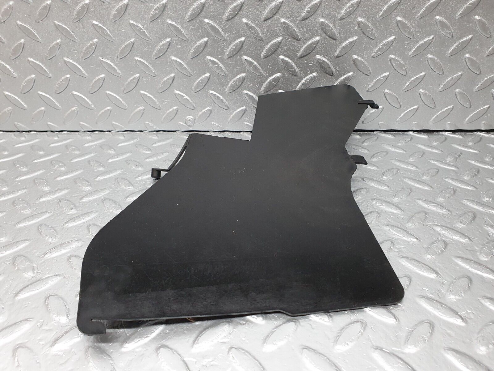 41957 Mercedes-Benz W202 C200 Boot Cable Cover 2028210414