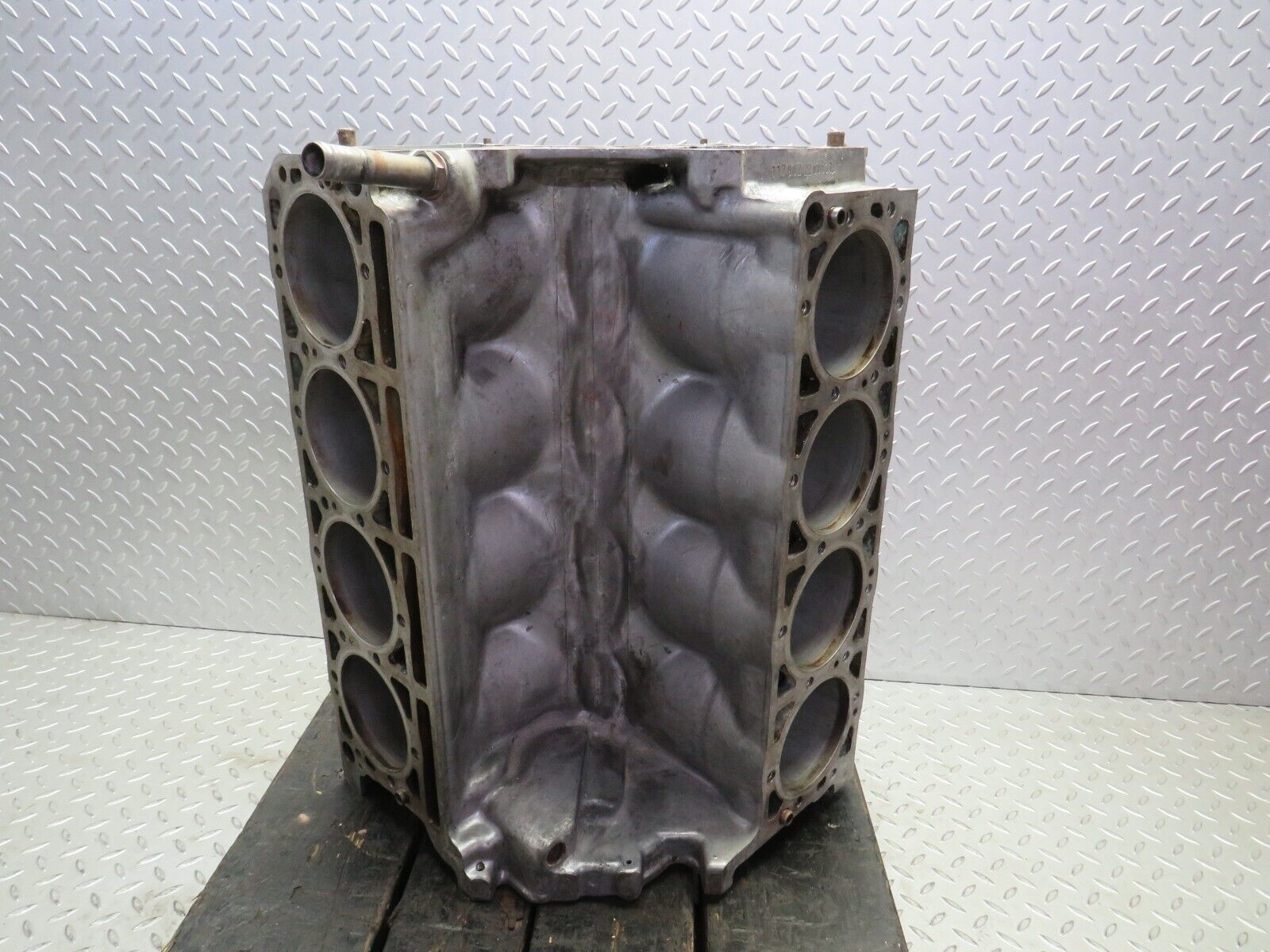 39319 Mercedes-Benz R107 500SL Engine Block M117.962 1170112401