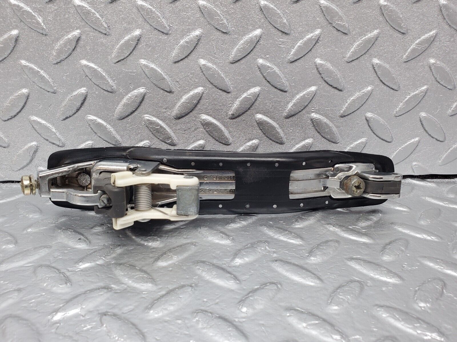 45647 Mercedes-Benz W126 420SE Rear Left Door Exterior Handle 1267600059