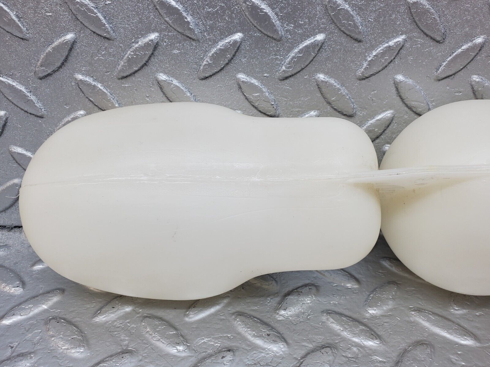 45737 Mercedes-Benz W126 420SE Vacuum Reservoir Tank