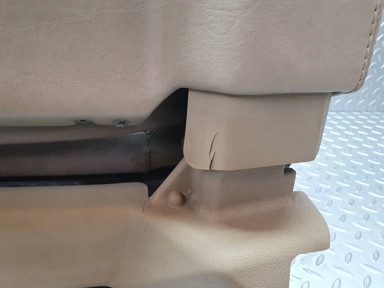 42420 Mercedes-Benz R129 320SL Coupe Electric Front Left Seat Leather Beige