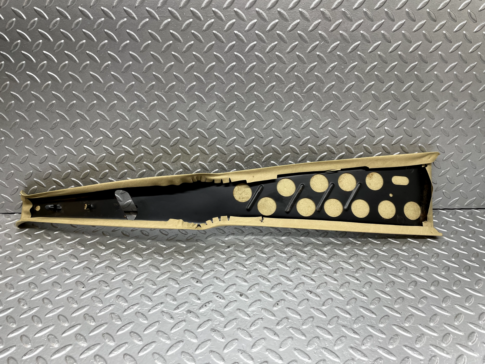 44251 Mercedes-Benz W123 280E B Pillar Cover Right Beige