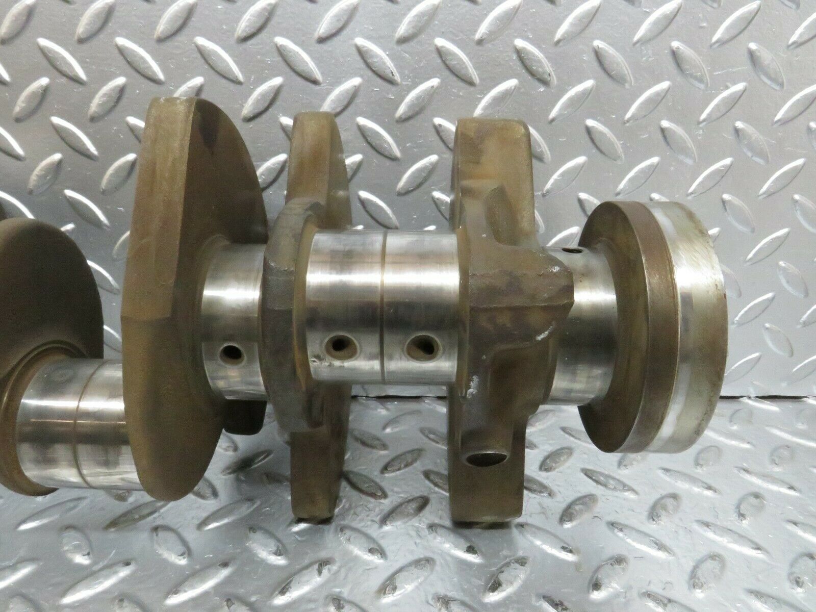23879 Mercedes-Benz R107 450SL Crankshaft 1170311001