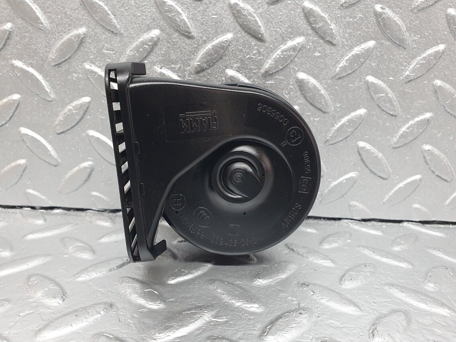 42174 Mercedes-Benz R129 320SL Coupe Horn Fiamm AM80S 0065421820