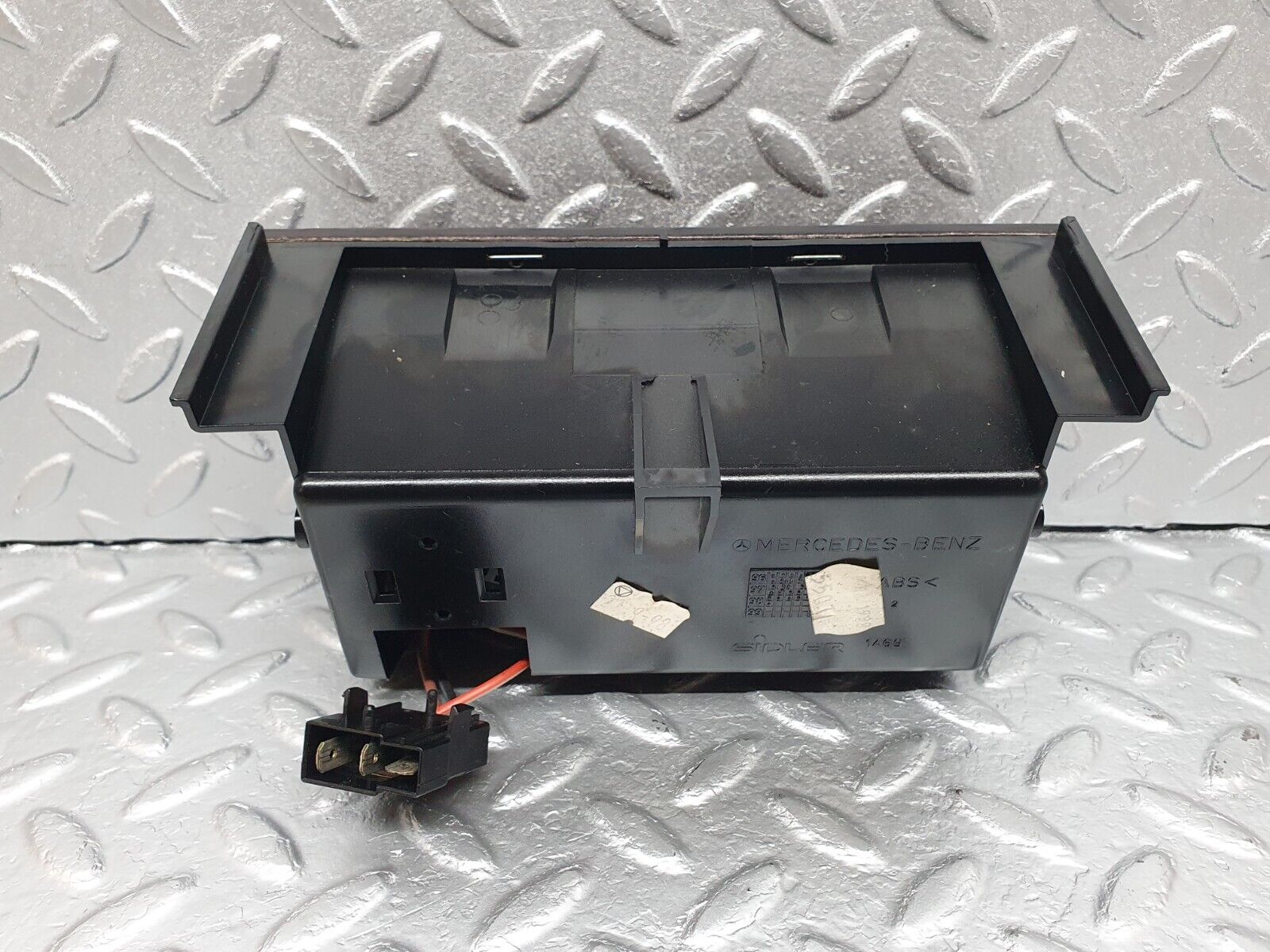 41910 Mercedes-Benz W202 C200 Centre Console Ashtray Wood Finish 2028100028