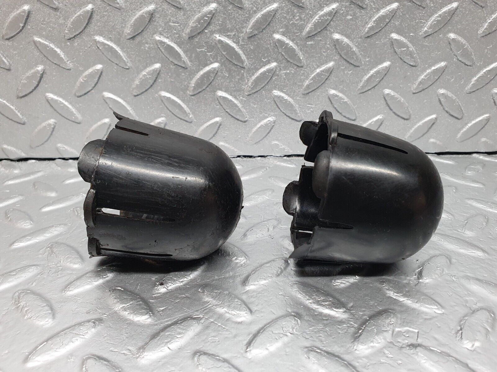 43092 Mercedes-Benz W108 280SE Rear Shock Absorber Top Plastic Cap 2X