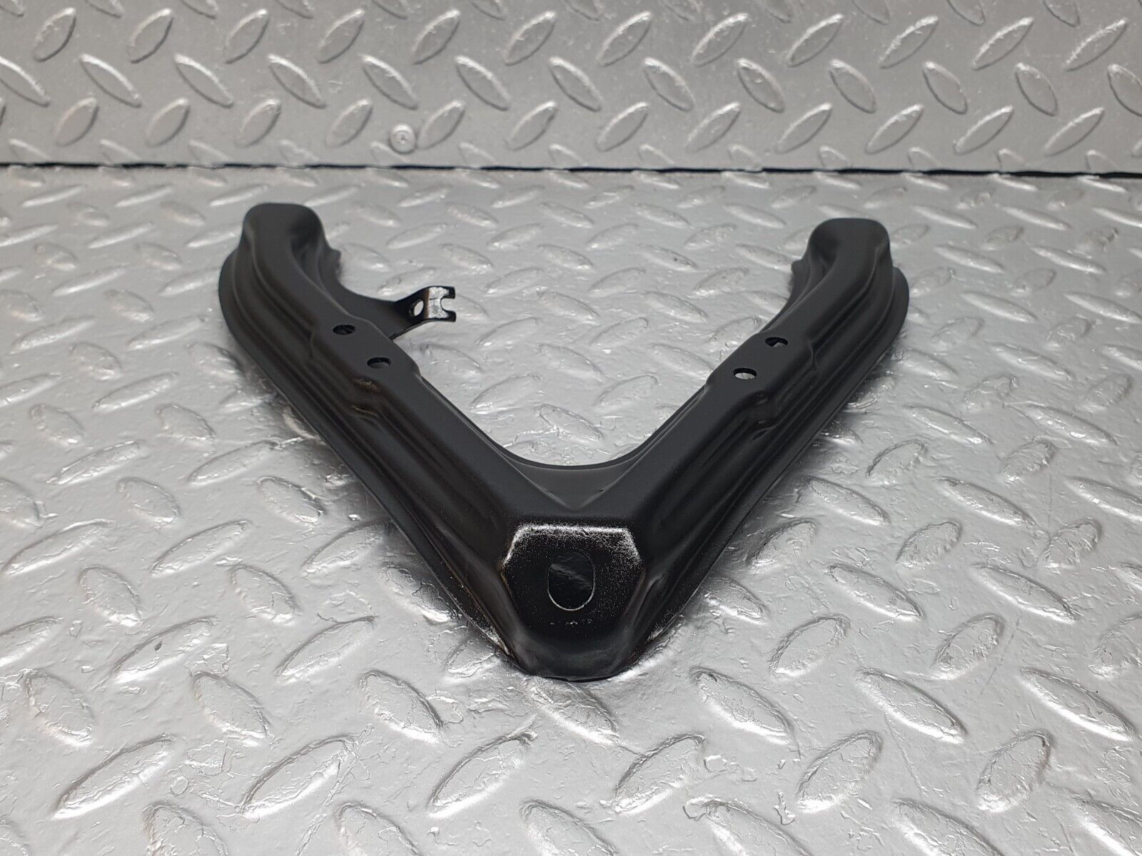 44216 Mercedes-Benz C123 230CE Coupe Air Intake Manifold Bracket