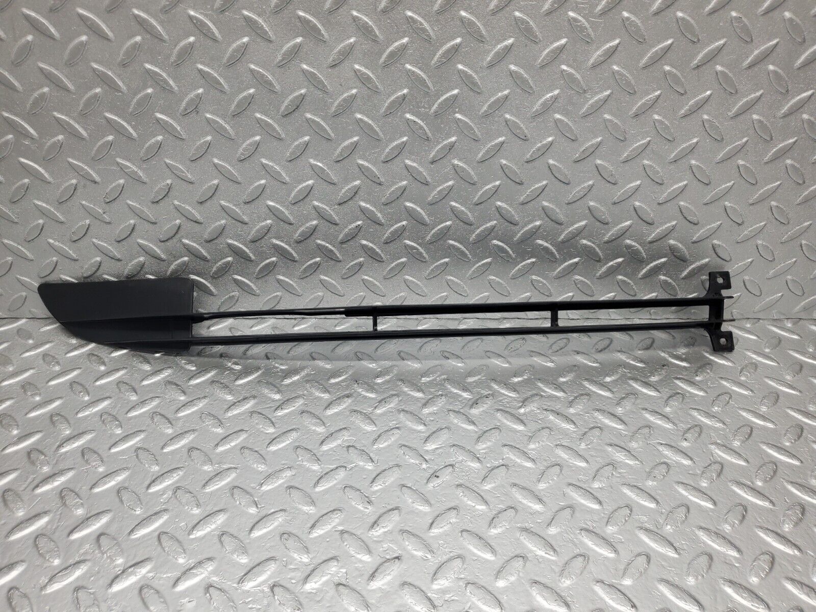 46349 Mercedes-Benz C123 280CE Coupe Front Bumper Lower Grill Right 1238880223