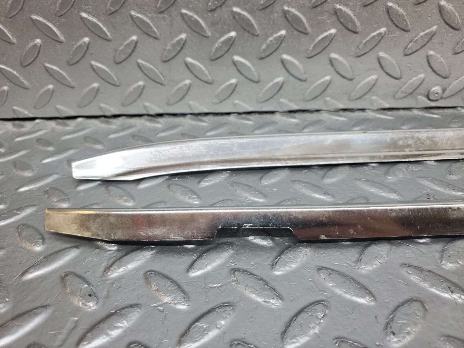 45812 Mercedes-Benz W126 420SE A Pillar Chrome Moulding Trim Pair