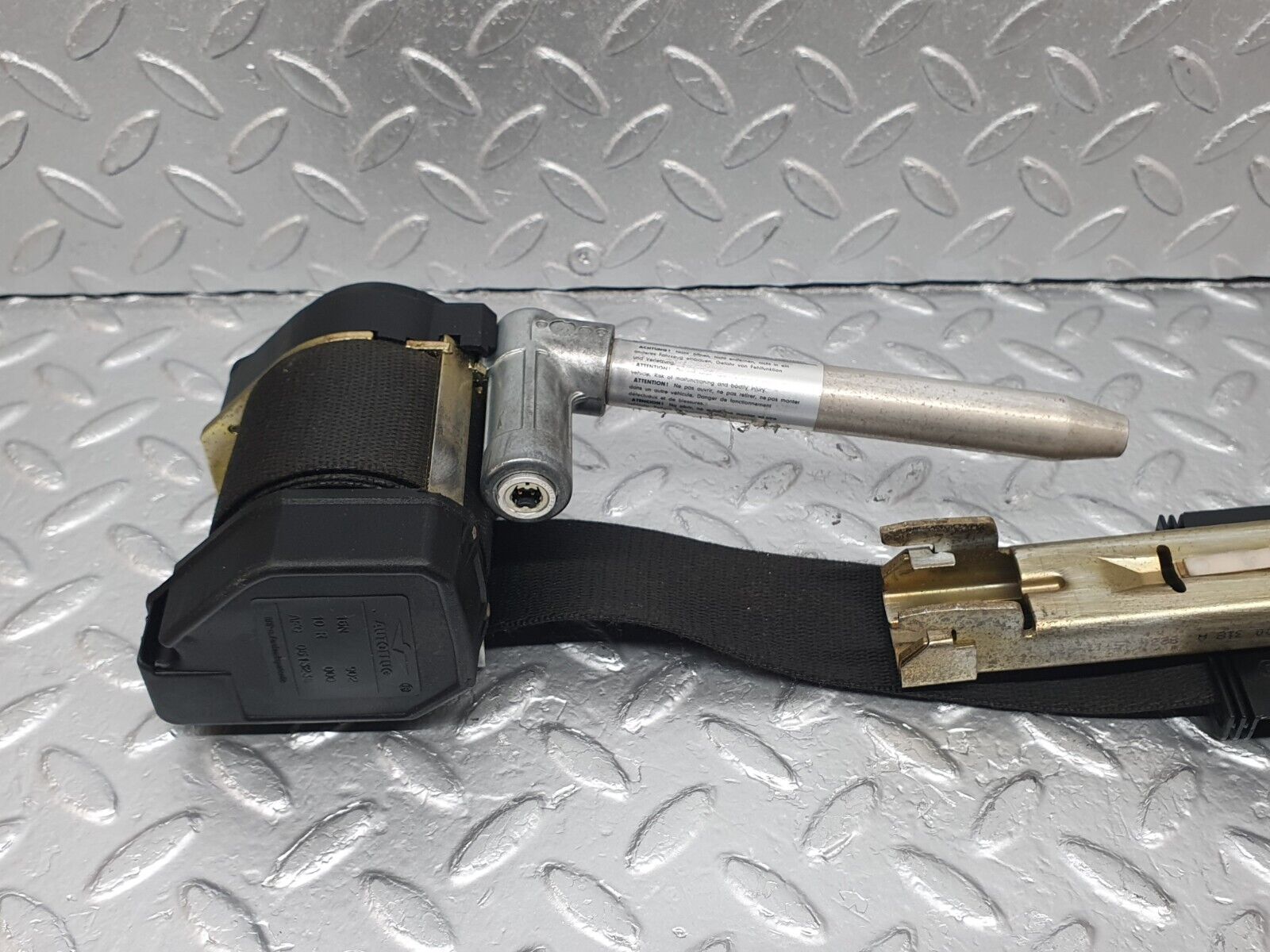 42803 Mercedes-Benz W201 190 2.0L Front Right Seat Belt With Buckle 2018606885 1248600269