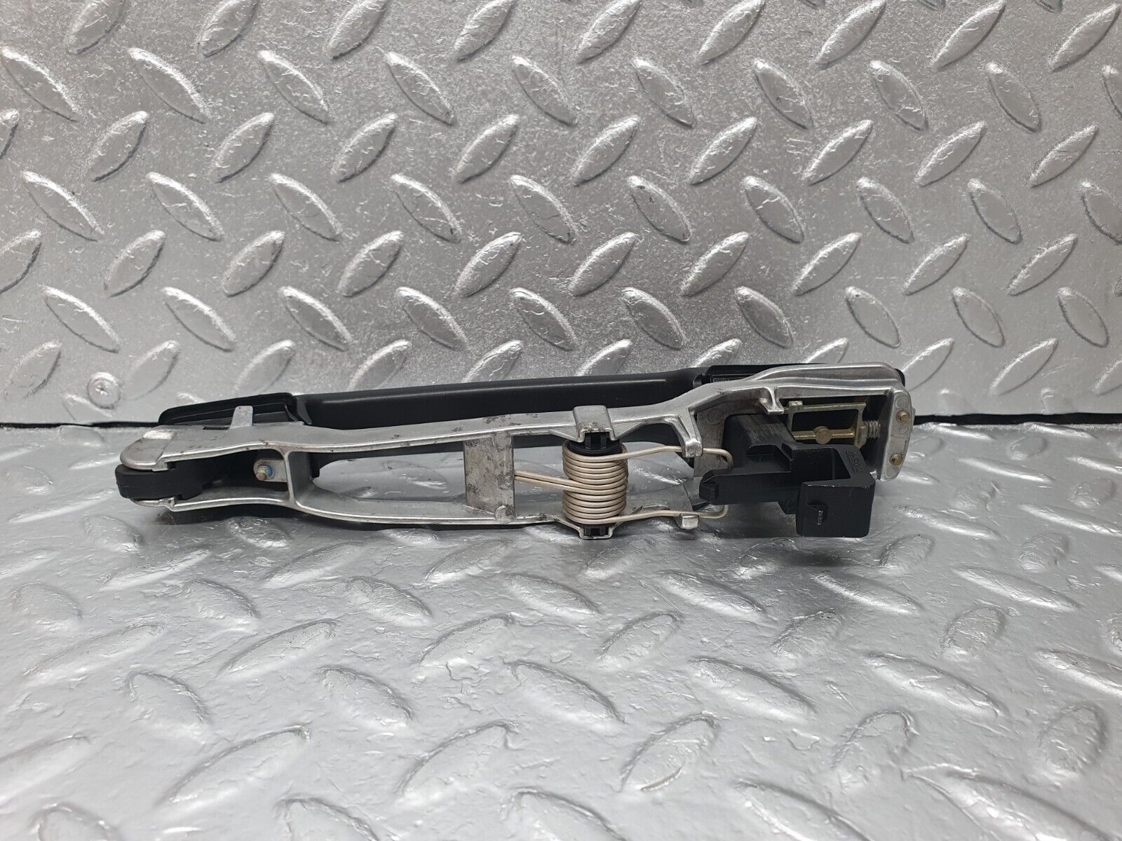 42781 Mercedes-Benz W201 190 2.0L Rear Left Door Exterior Handle