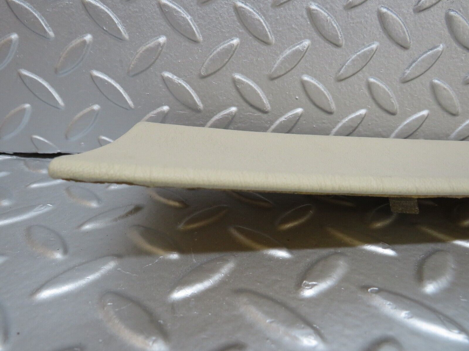 40191 Mercedes-Benz R107 Hardtop Rear Headlining Panel Beige