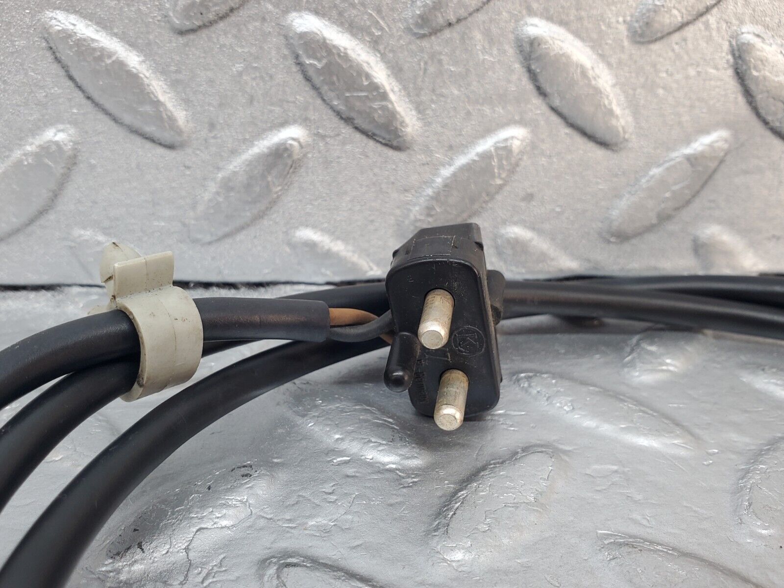 45757 Mercedes-Benz W126 420SE Wing Indicator Cable Wire 1249971881