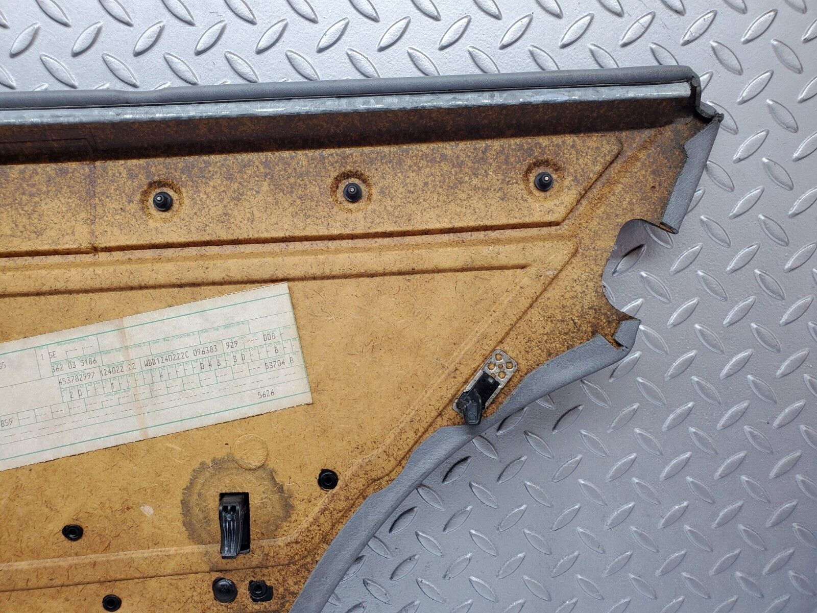 44686 Mercedes-Benz W124 220E Rear Left Door Card Grey 1247370970