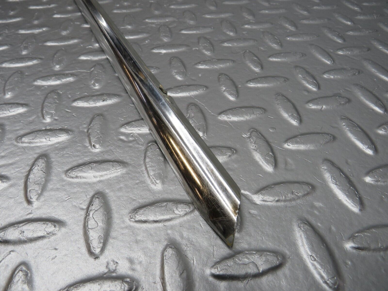 40143 Mercedes-Benz R107 350SL A Pillar Exterior Chrome Trim Left Side