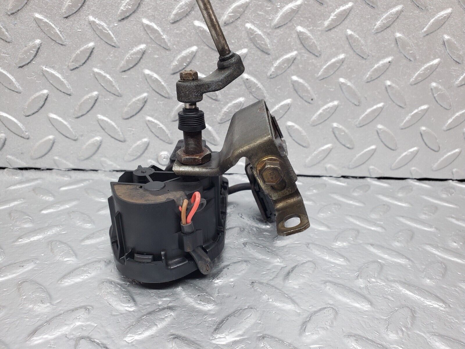 45269 Mercedes-Benz R129 300SL Coupe Headlight Wiper Motor Left 1298200142