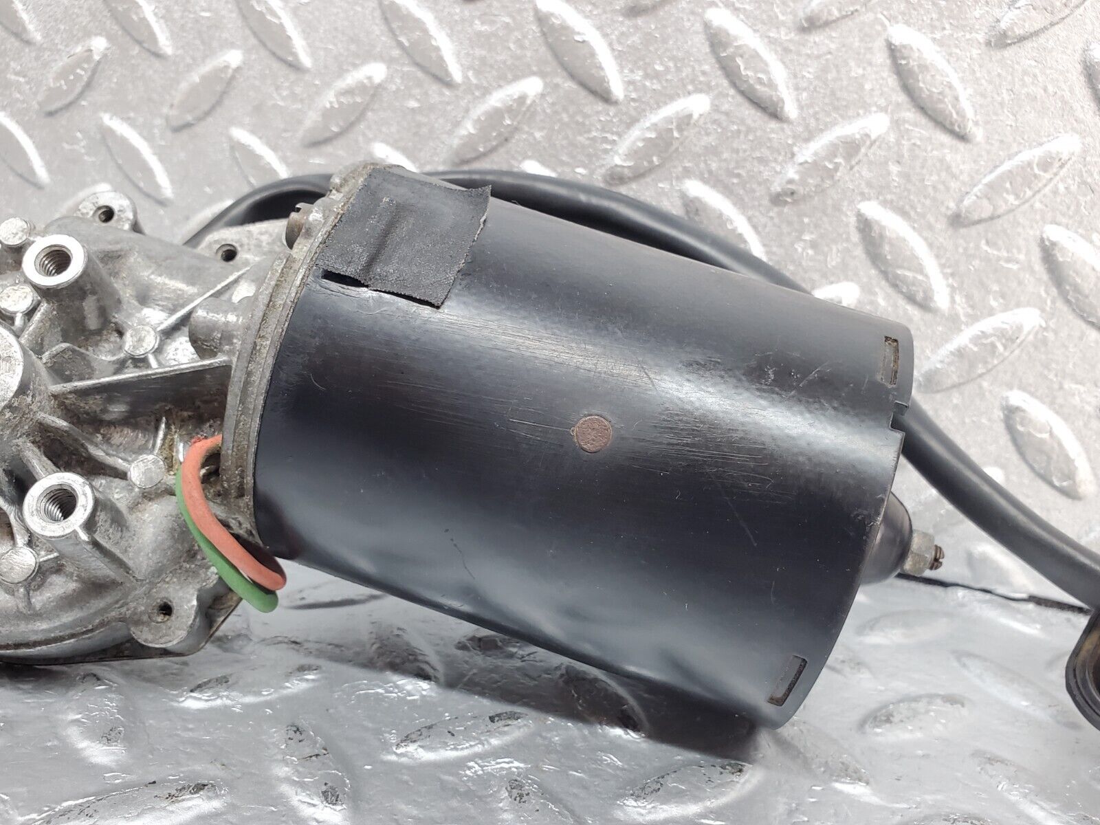 44424 Mercedes-Benz W123 280E Wiper Motor Bosch 0390341077