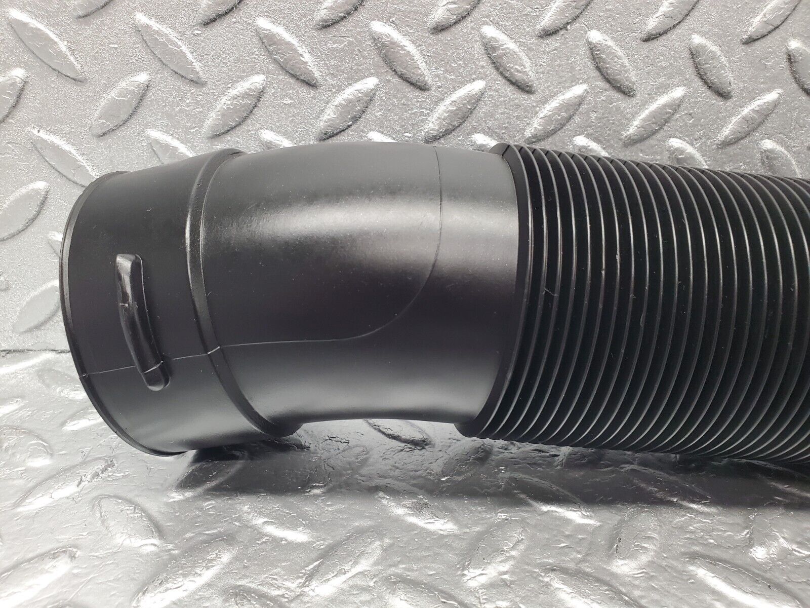 46843 Mercedes-Benz R129 320SL Coupe Air Intake Suction Pipe Right 1120940082