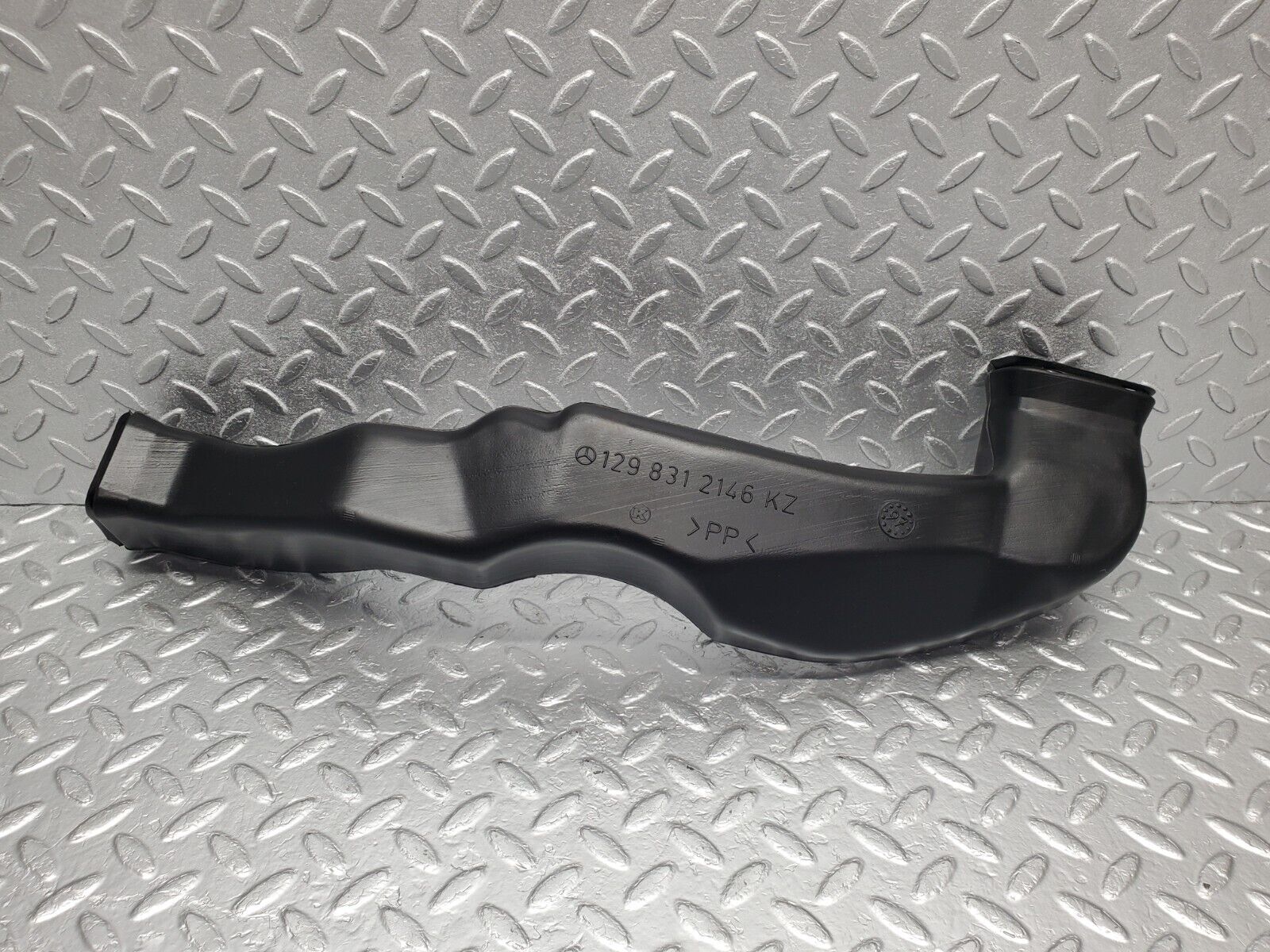 46881 Mercedes-Benz R129 320SL Coupe Air Vent Duct Left Side 1298312146