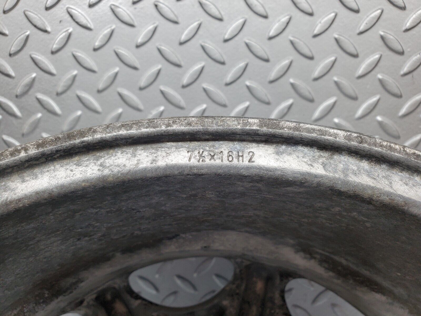 45330 Mercedes-Benz R129 Alloy Wheel 7.5Jx16H2 ET40 KBA45087