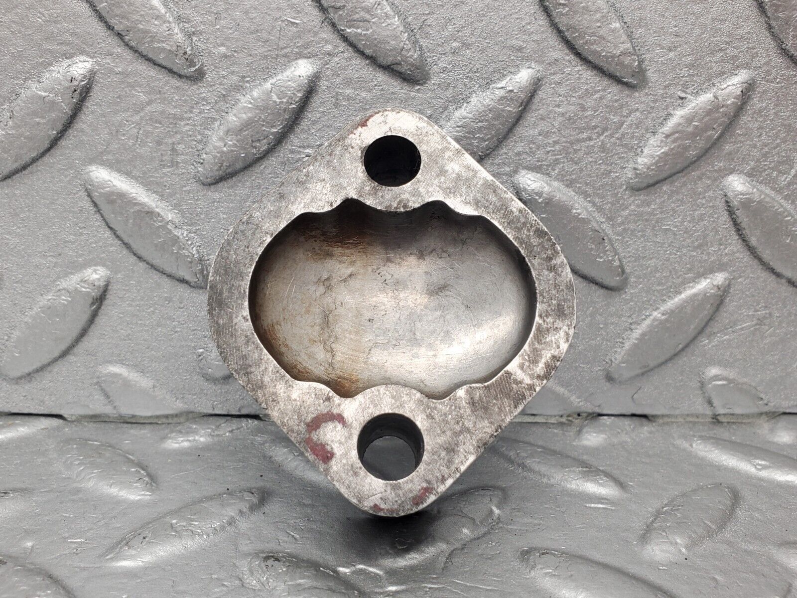 46113 Mercedes-Benz W114 280E Engine Fuel Pump Cover 1140110032