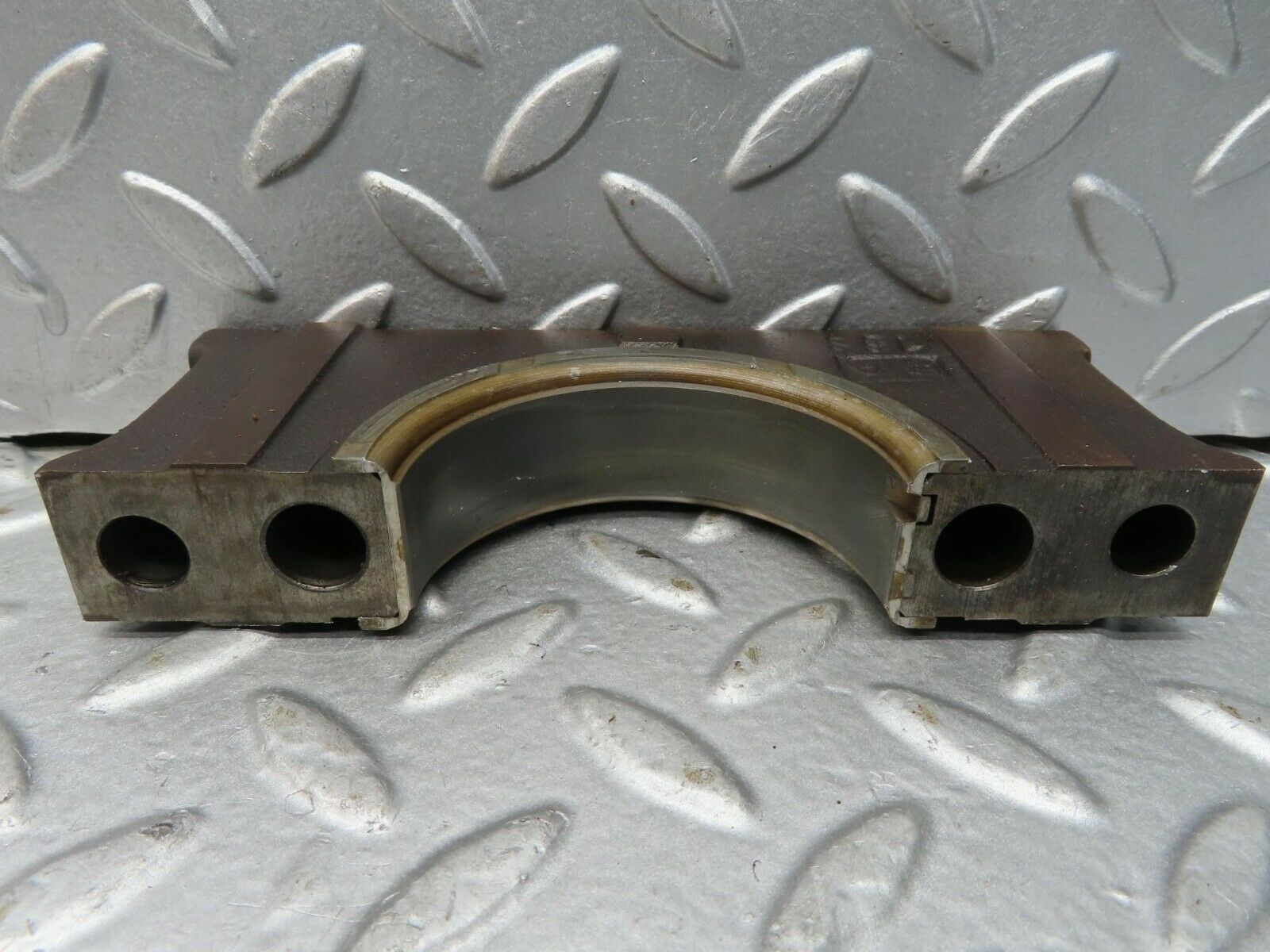 15708 Mercedes-Benz R107 450SL Crankshaft Bearing Holder Block 1160110313