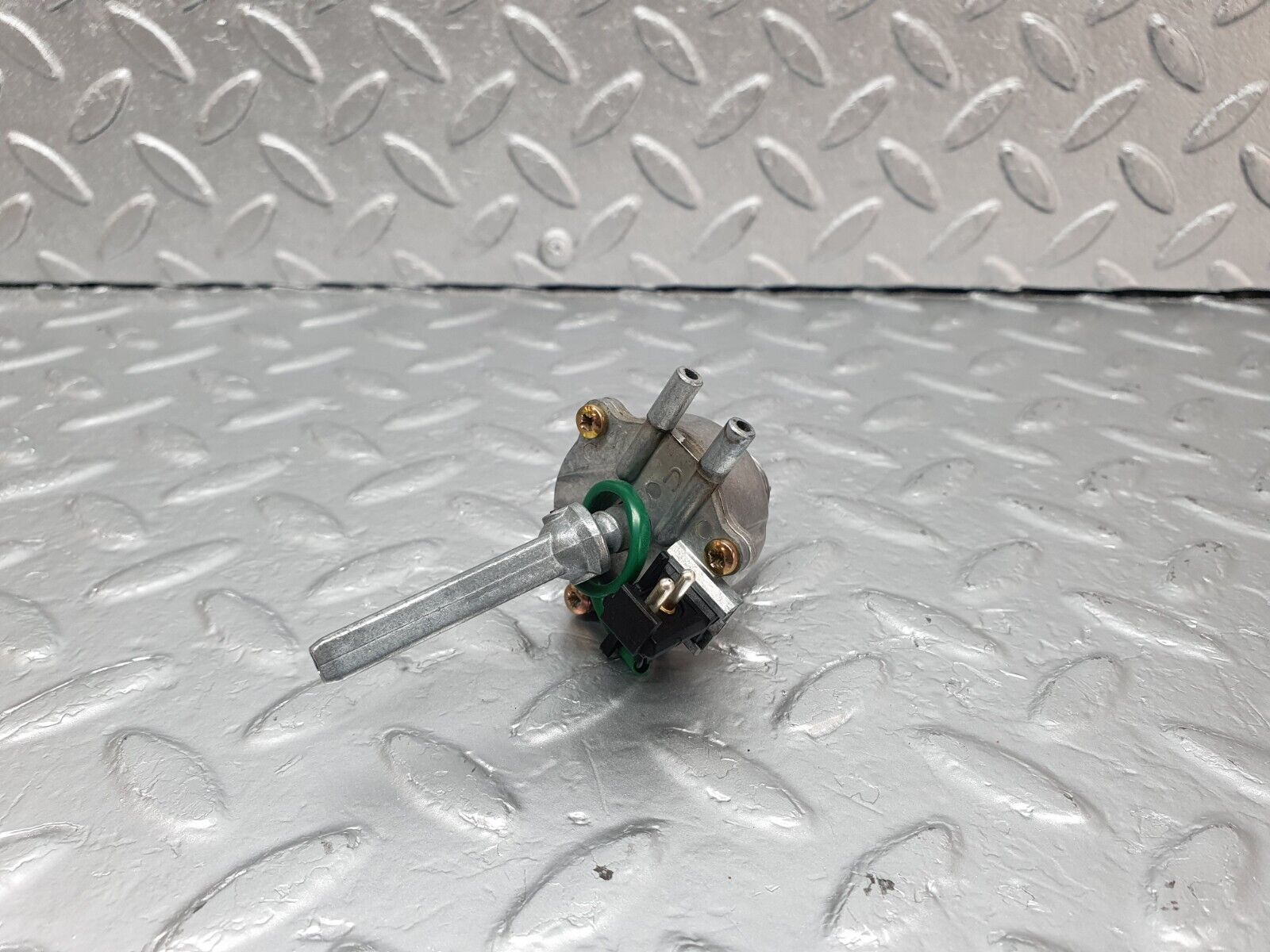 42901 Mercedes-Benz W201 190 2.0L Heater Control Switch