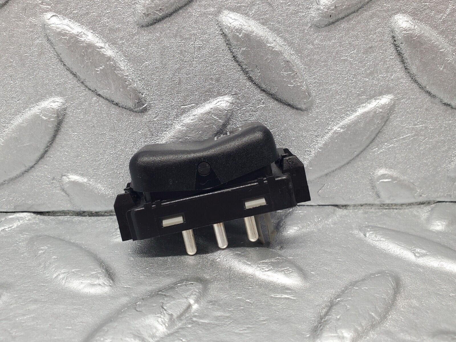 46925 Mercedes-Benz R129 320SL Coupe Central Locking Switch 1248215051