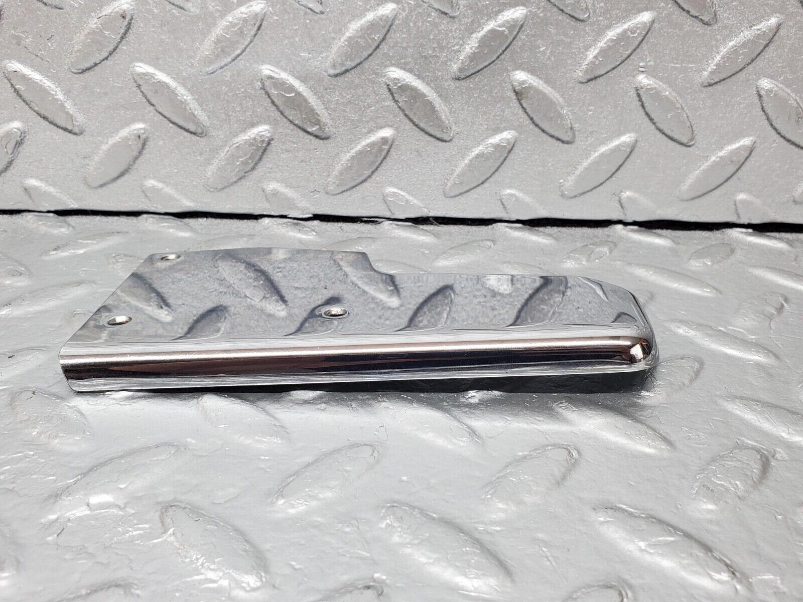 44968 Mercedes-Benz R129 300SL Coupe Left Door Chrome Cover